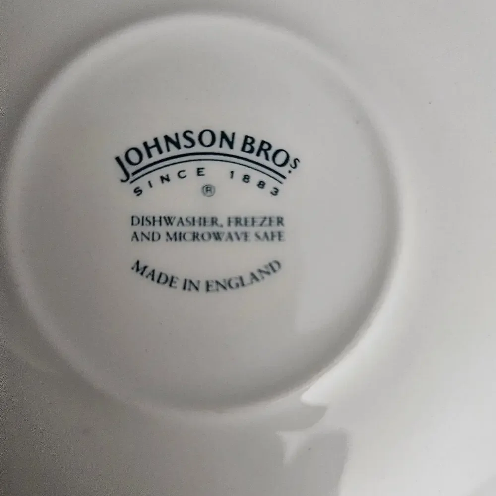 Johnson Bros Blue Willow Saucer Set of 3 Made in England Blue & White China